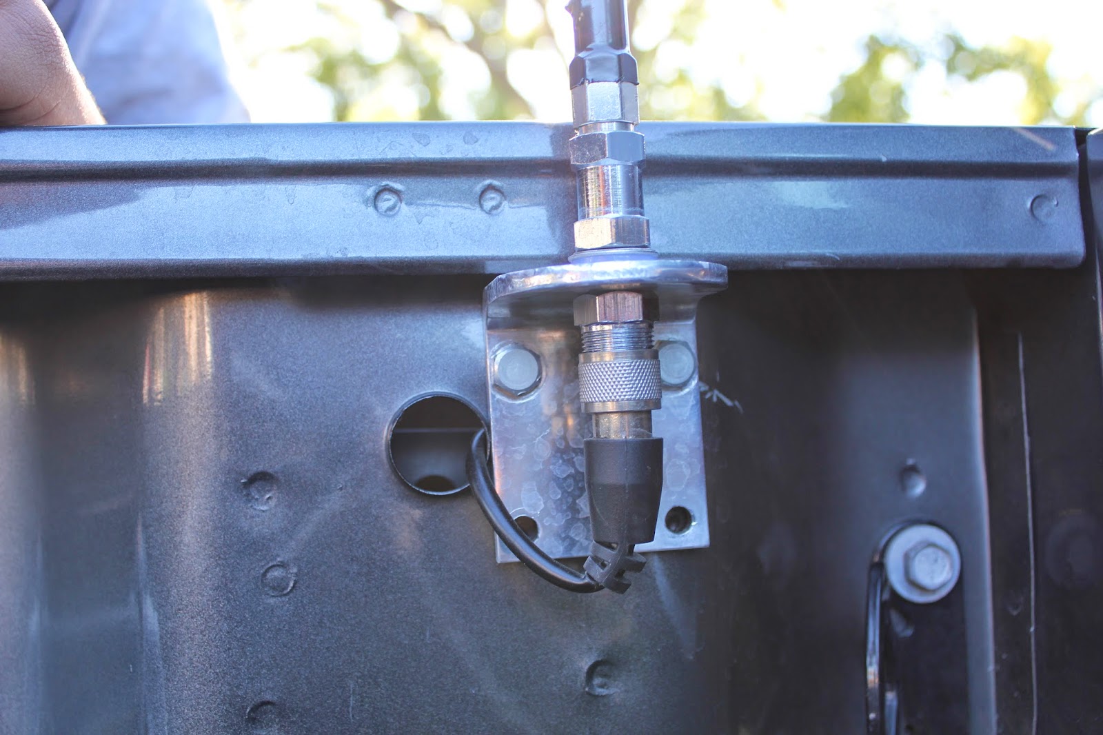 Southern California Truck and Offroad Vehicles Ford Ranger CB Radio