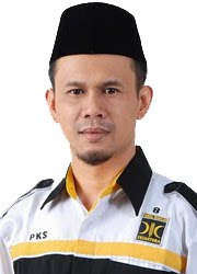 Drs. H. Mahfudz Siddiq, M.Si