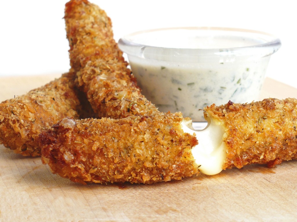 MOZZARELLA STICKS WITH BUTTERMILK DIP Female Needs
