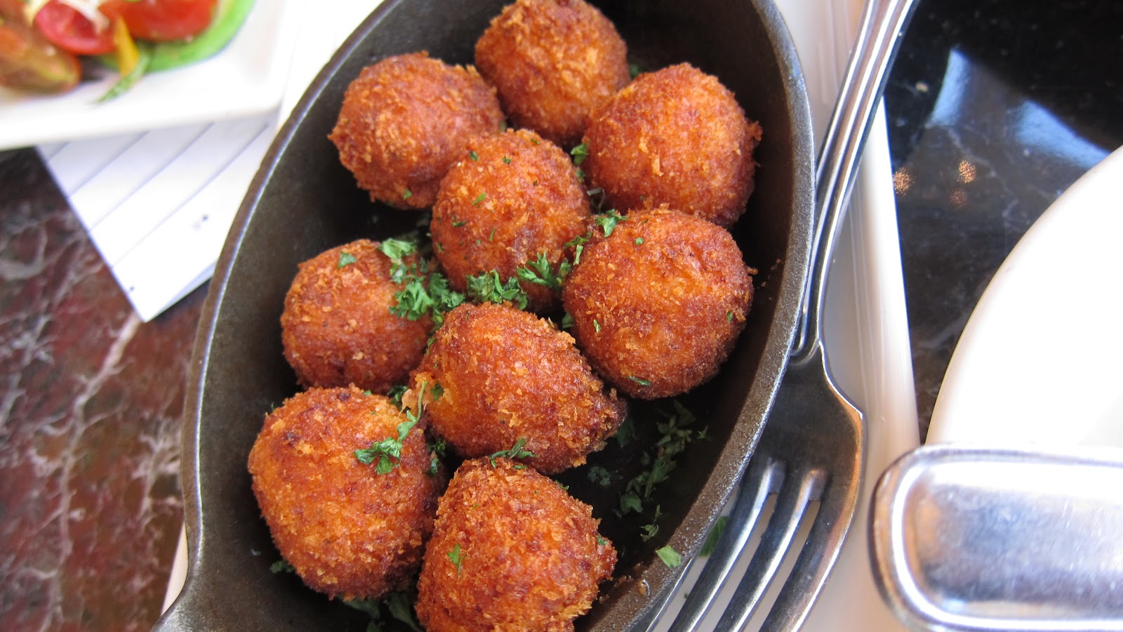 Saveur the Flavour Grand Lux Cafe Chicago