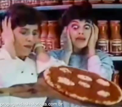 Propaganda da Cica para promover o molho Pomarola, em 1988. Jingle marcante na época "Hoje é dia de Pomarola".