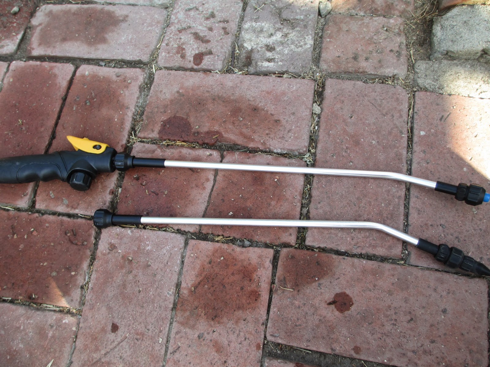 Andie's Way: How to Use a Garden Pump Sprayer - Tips for Beginners