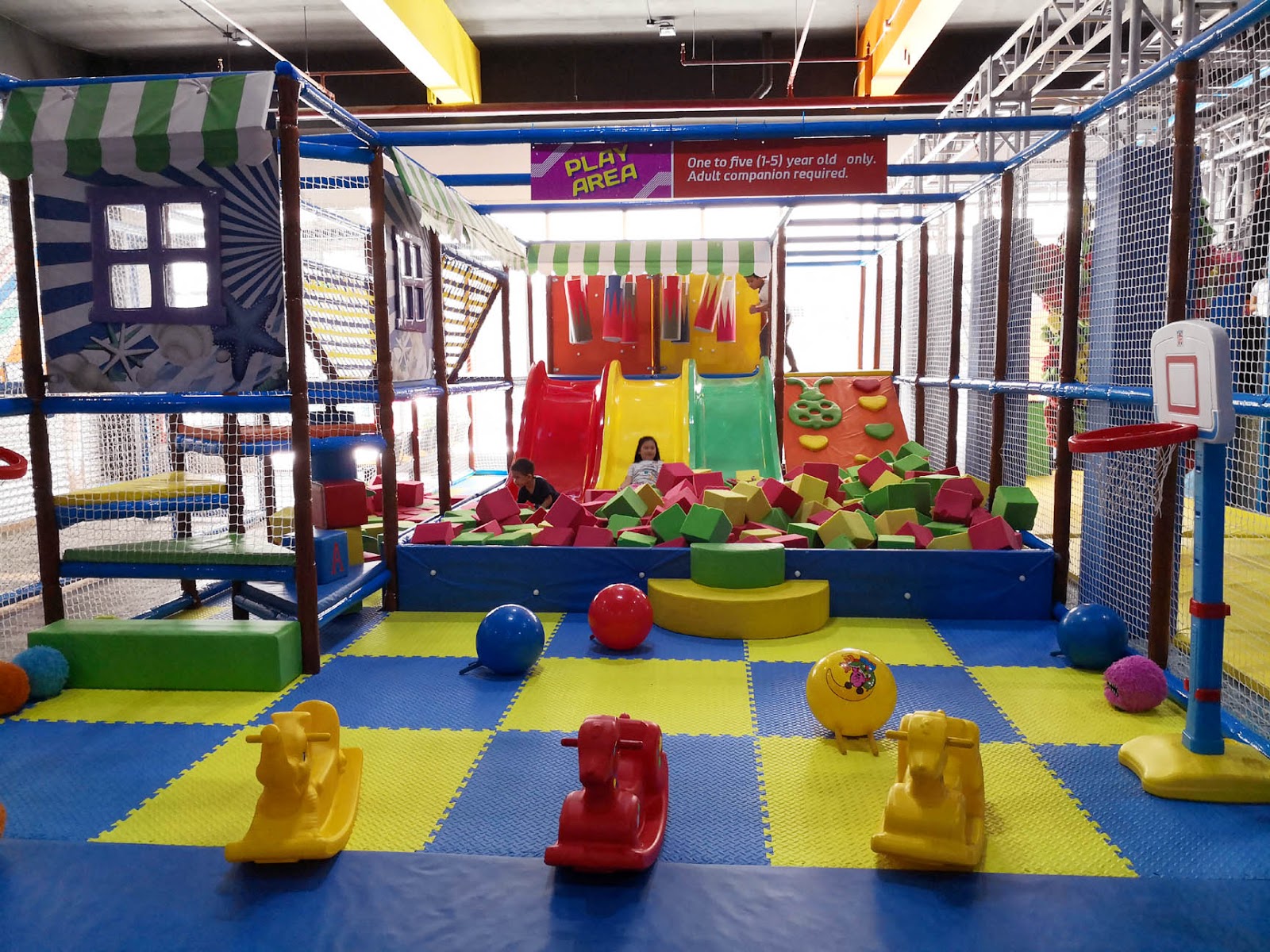MrsMommyHolic Bounce Trampoline Park in SM Southmall