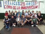 "Coro de la Innovación" con bandera de 25º Aniversario