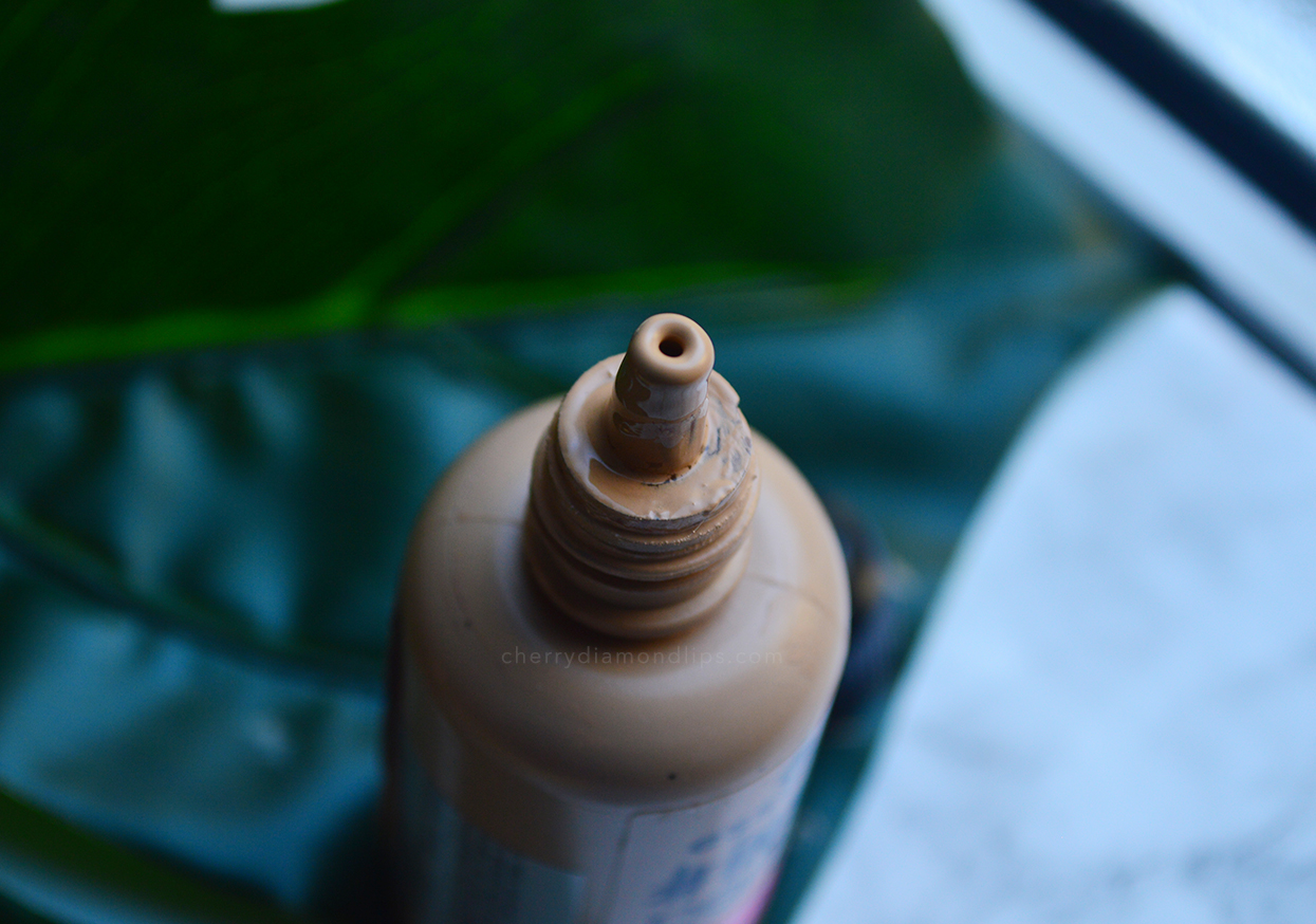 Review Instaperfect Liquid Make Up By Essence