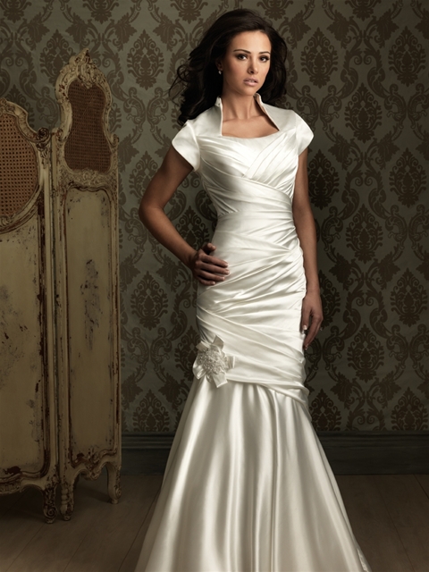 LISA BYRD THOMAS - Hip Fashion Stylist: Wedding Dresses with Sleeves