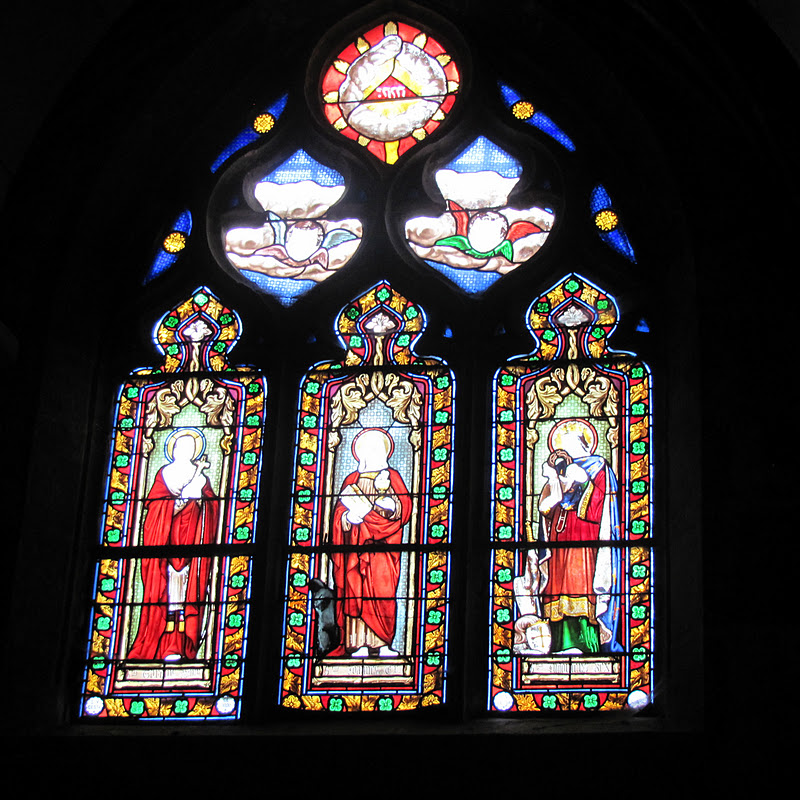 Blythe Dolls' Bon Voyage: Avallon - Mostly about the églises (churches)