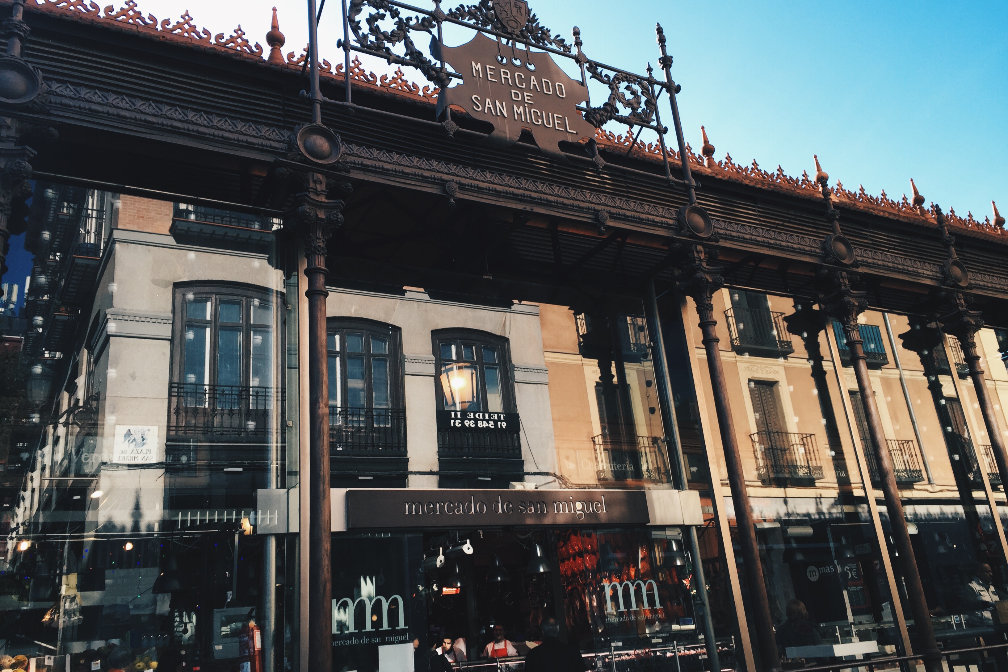 Madryt: Mercado de San Miguel/Madrid: Mercado de San Miguel