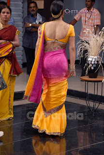 South Indian Actress showing her Big Butts in saree