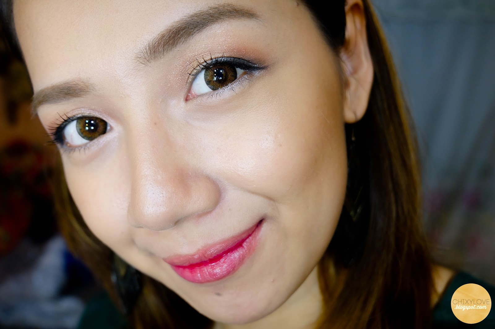 EO Flexwear Contact Lens in Cinnamon Ichi Pestano