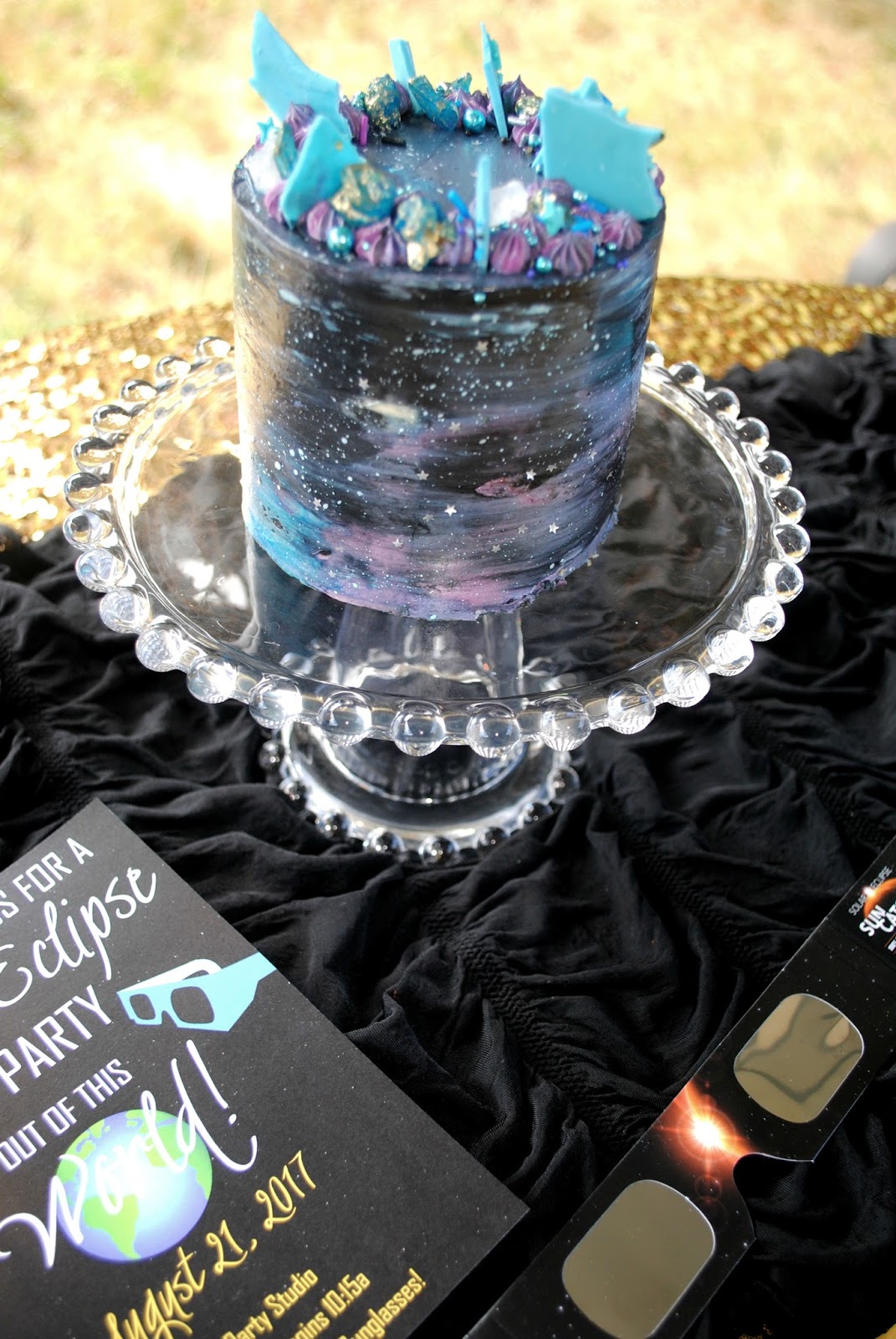 Fizzy Party Solar Eclipse Party