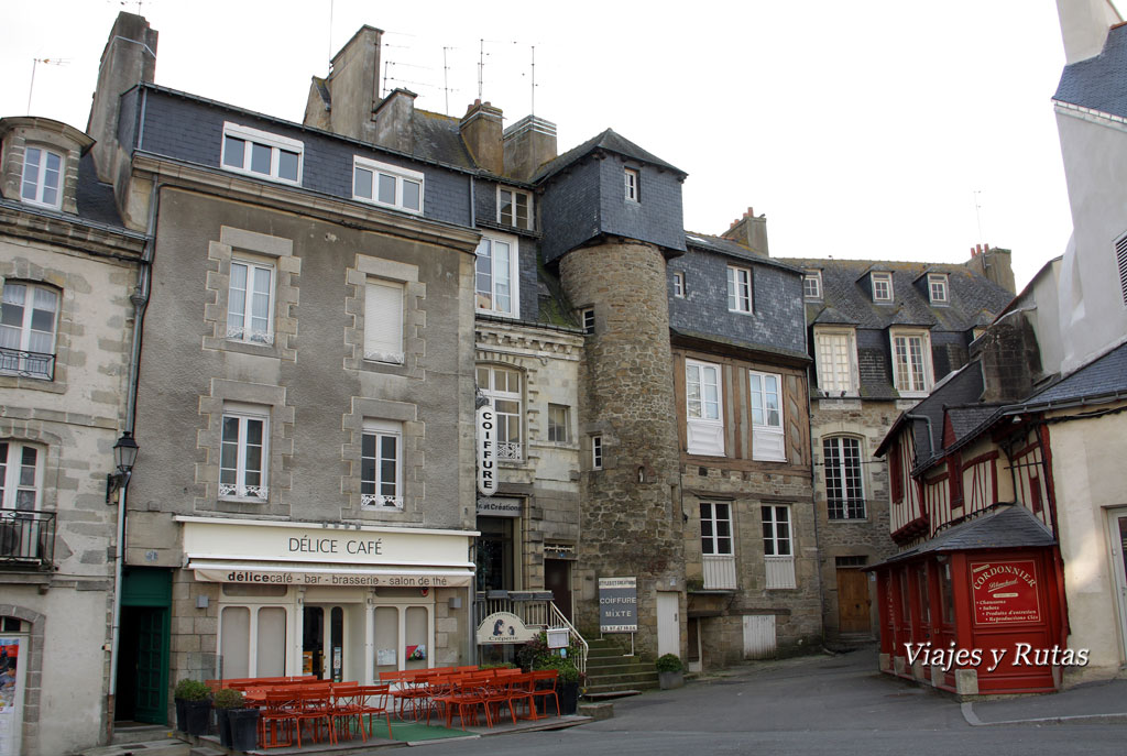 Plaza Lucien Laroche de Vannes