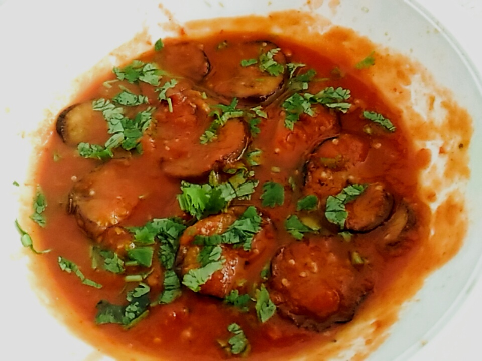 Jay's Veg Kitchen EGGPLANT/ AUBERGINE IN TOMATO SAUCE