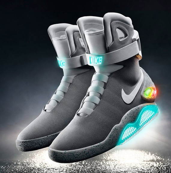 The 2015 NIKE MAG από το Back to the Future