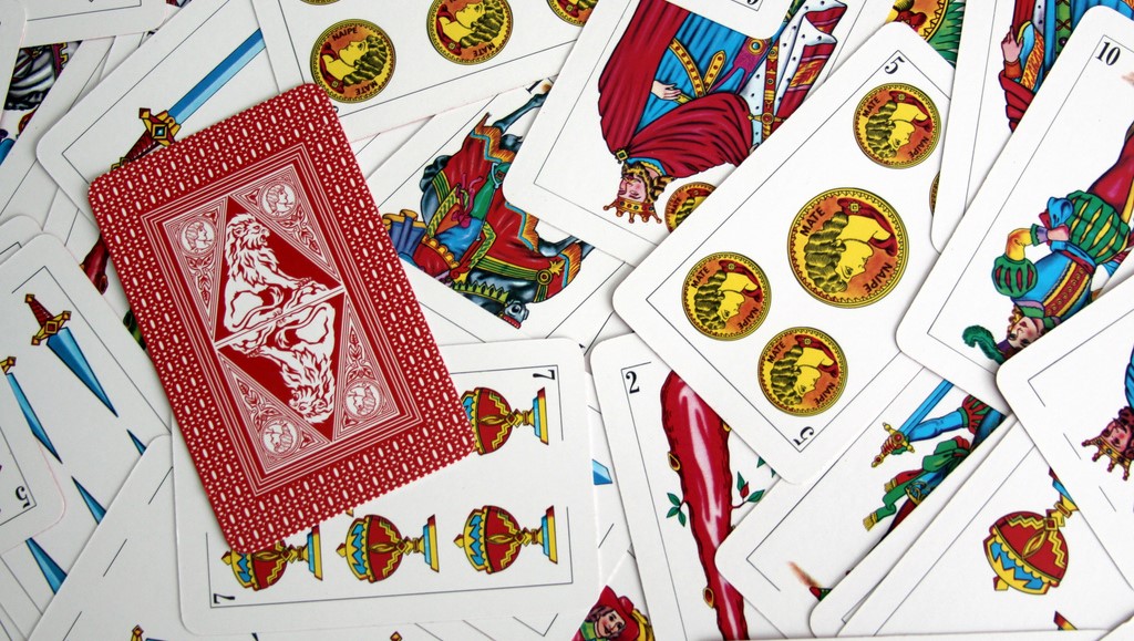 Baraja Española: Tirada de SI o NO