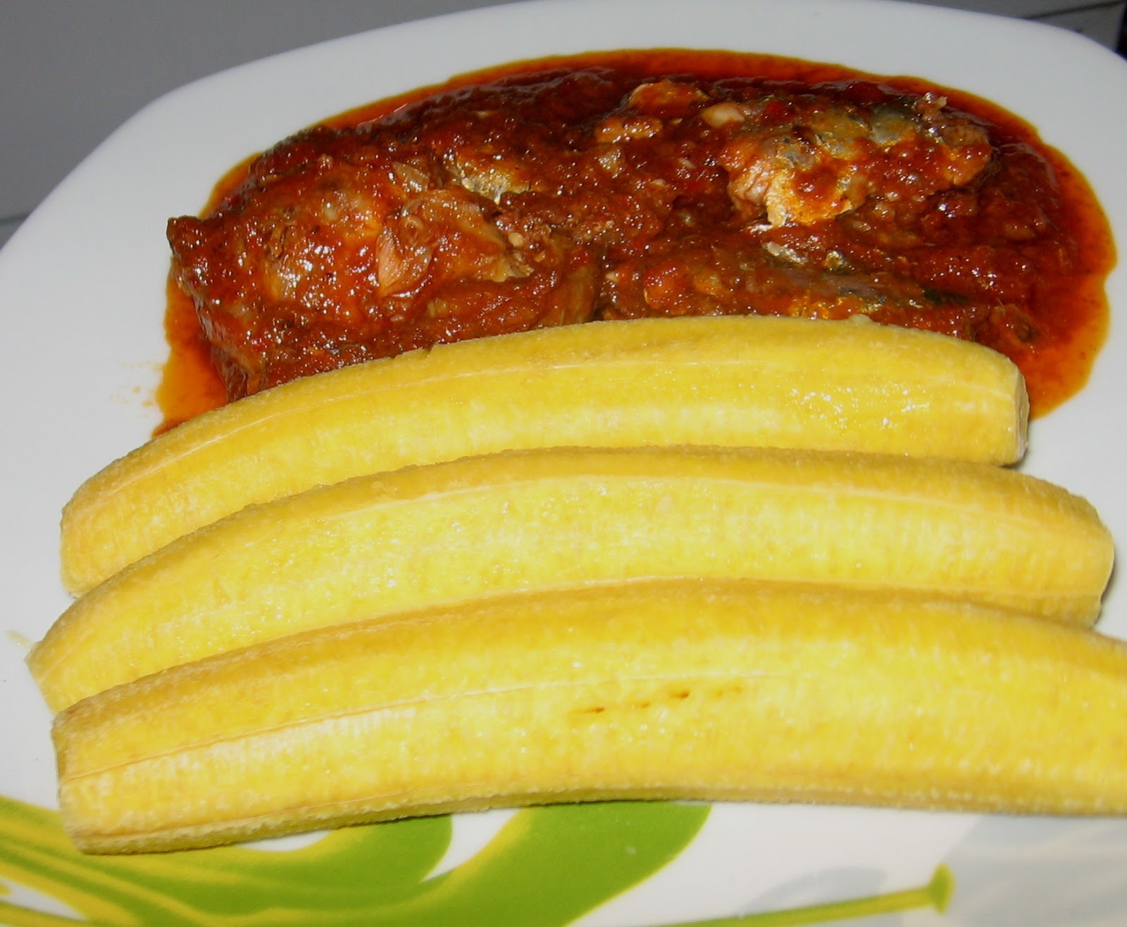 Sardine Tomato Stew Served With Unripe Plantain