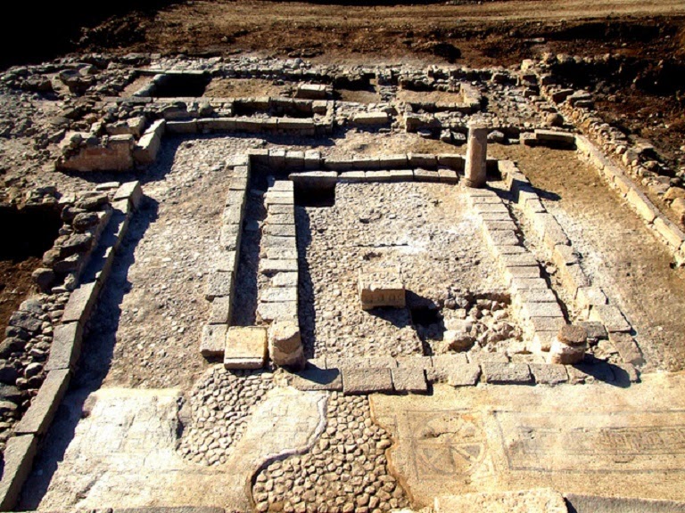 Ancient synagogue unearthed in Magdala
