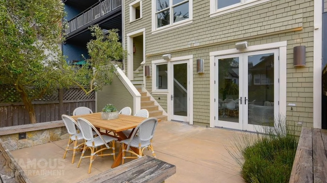 Tour Julia Roberts New Home vs. 32 Interior Design Photos 2020