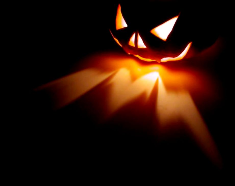 Scary Pumpkin Wallpaper Ora   1024x768 iWallHD   Wallpaper HD