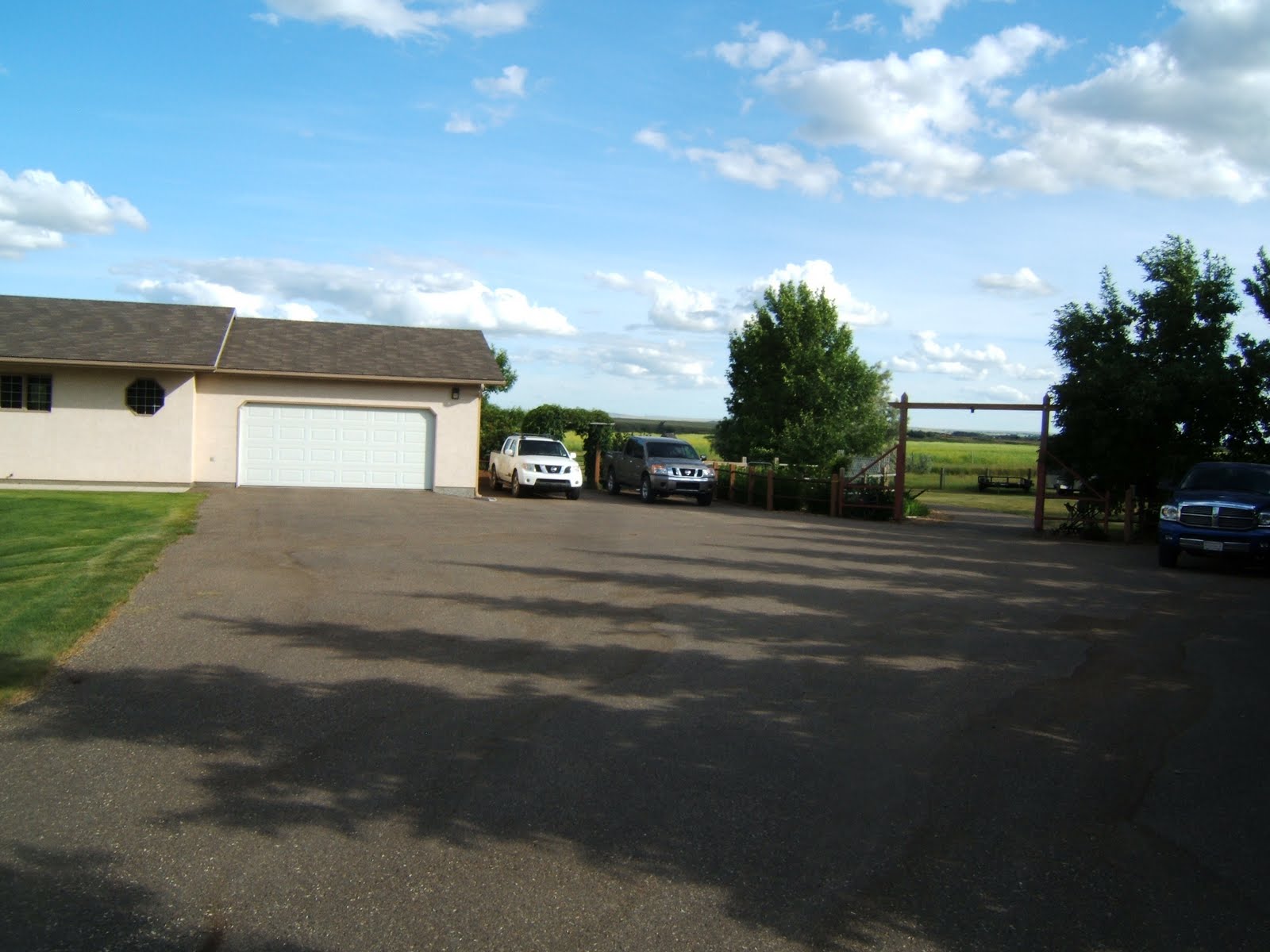 Medicine Hat Acreage for Sale