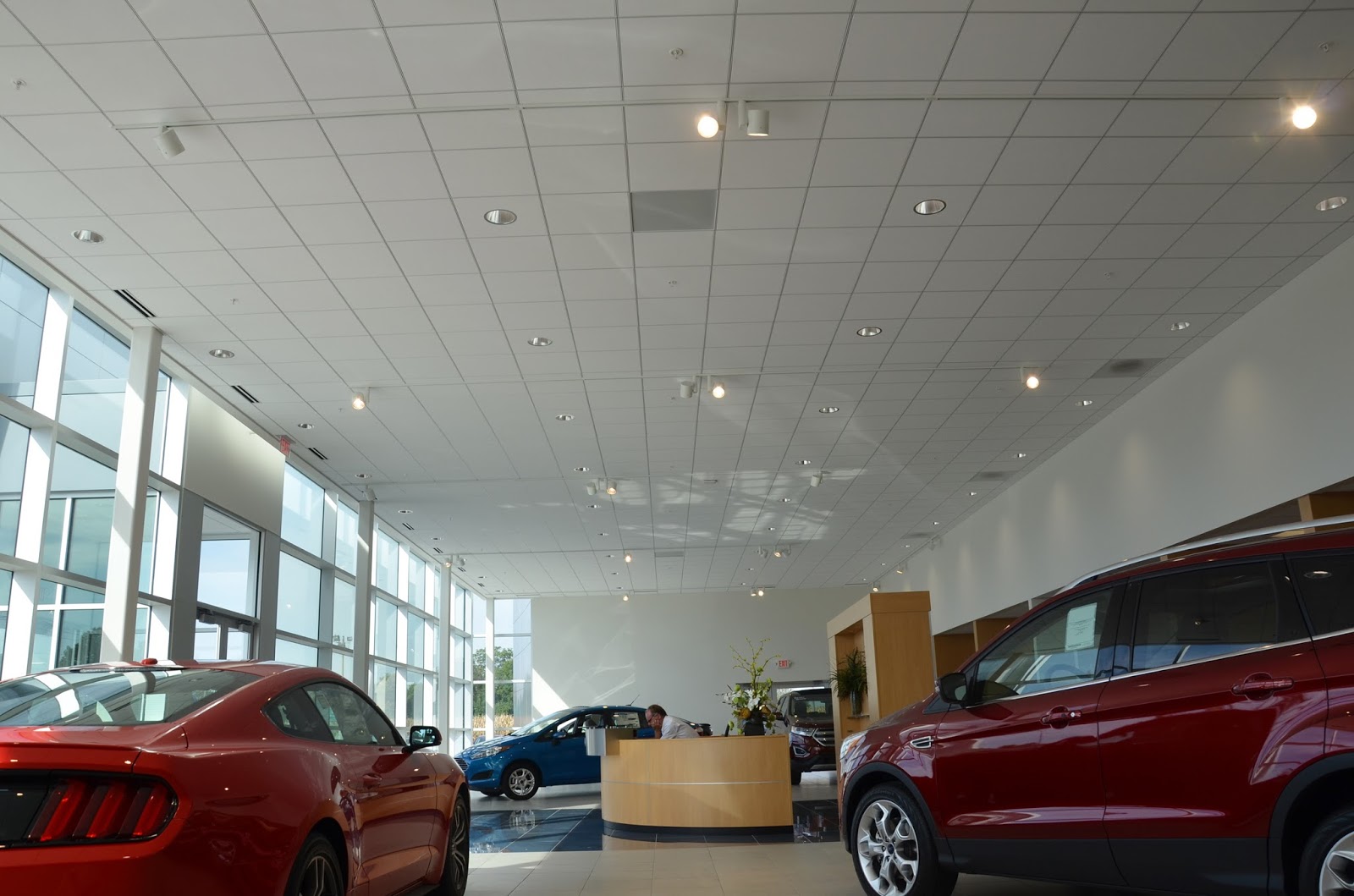P.J. Hoerr, Inc. Yemm Ford Dealership Renovation/Addition