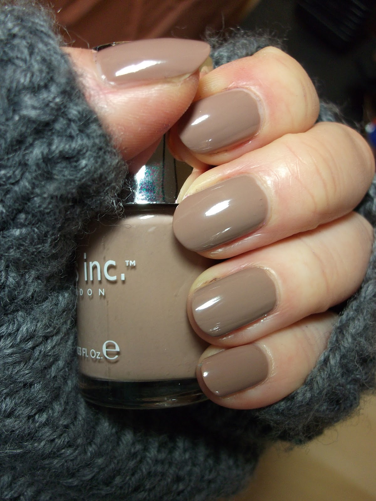 Knitty Nails Nails Inc Belgravia Gardens and China Glaze Make a Spectacle