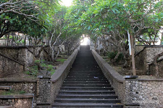 pura luhur uluwatu