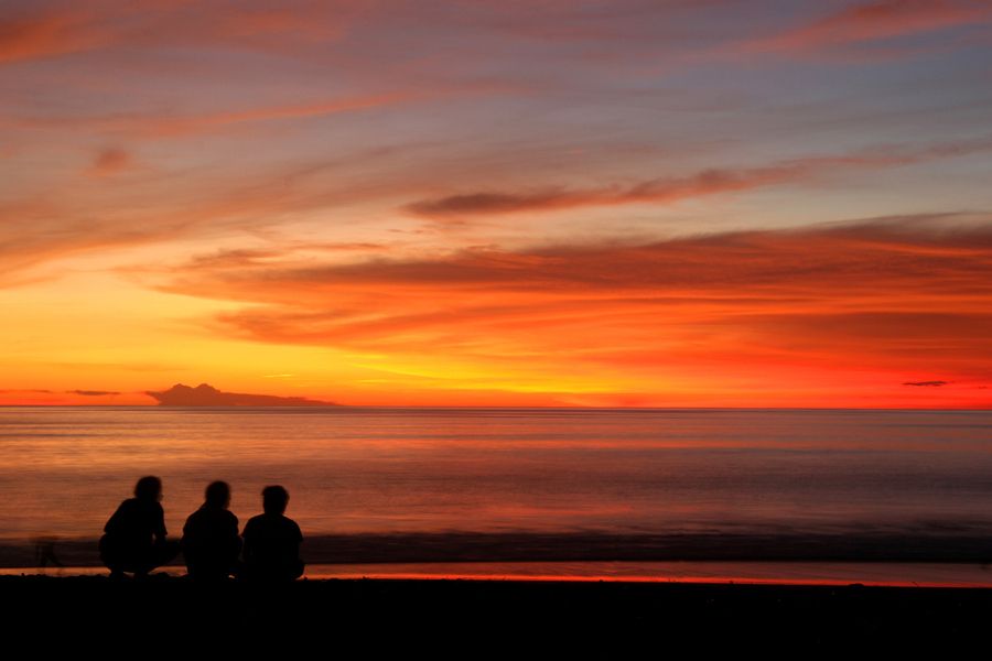 Sunset di Pantai Petitenget, Bali