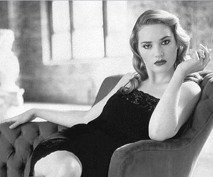 Kate Winslet Unseen Bold Looking