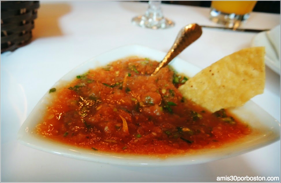Dine Out Besito: Nachos con Salsa