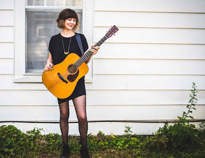 Molly Tuttle Picture