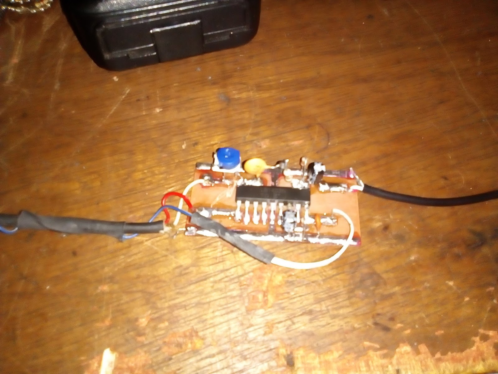 du1vss (D.I.Y.) Voice Activated Repeater Controller Using LB1403N