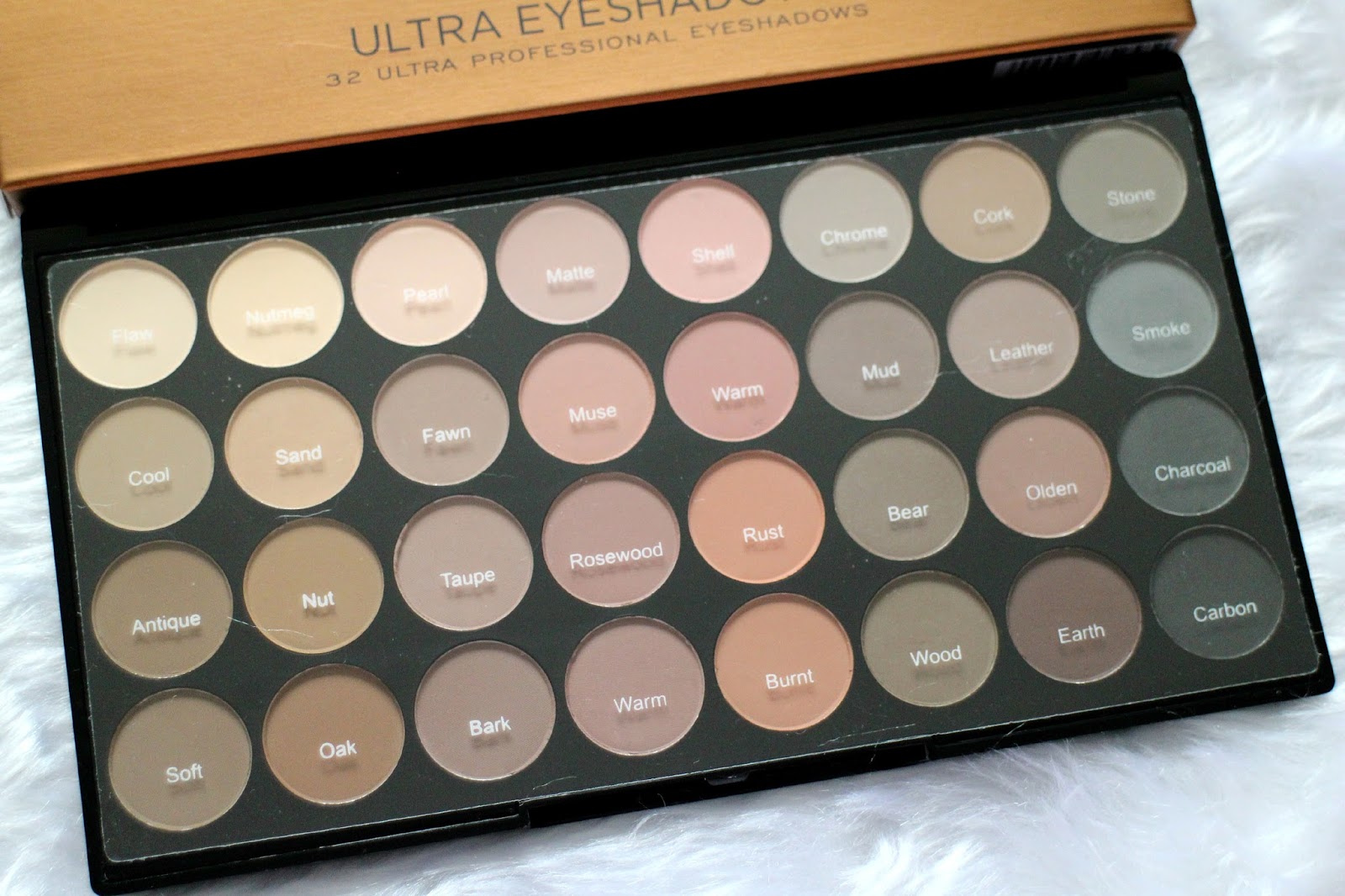 Makeup Revolution Flawless Matte Ultra Eyeshadow Palette | Ellis Tuesday