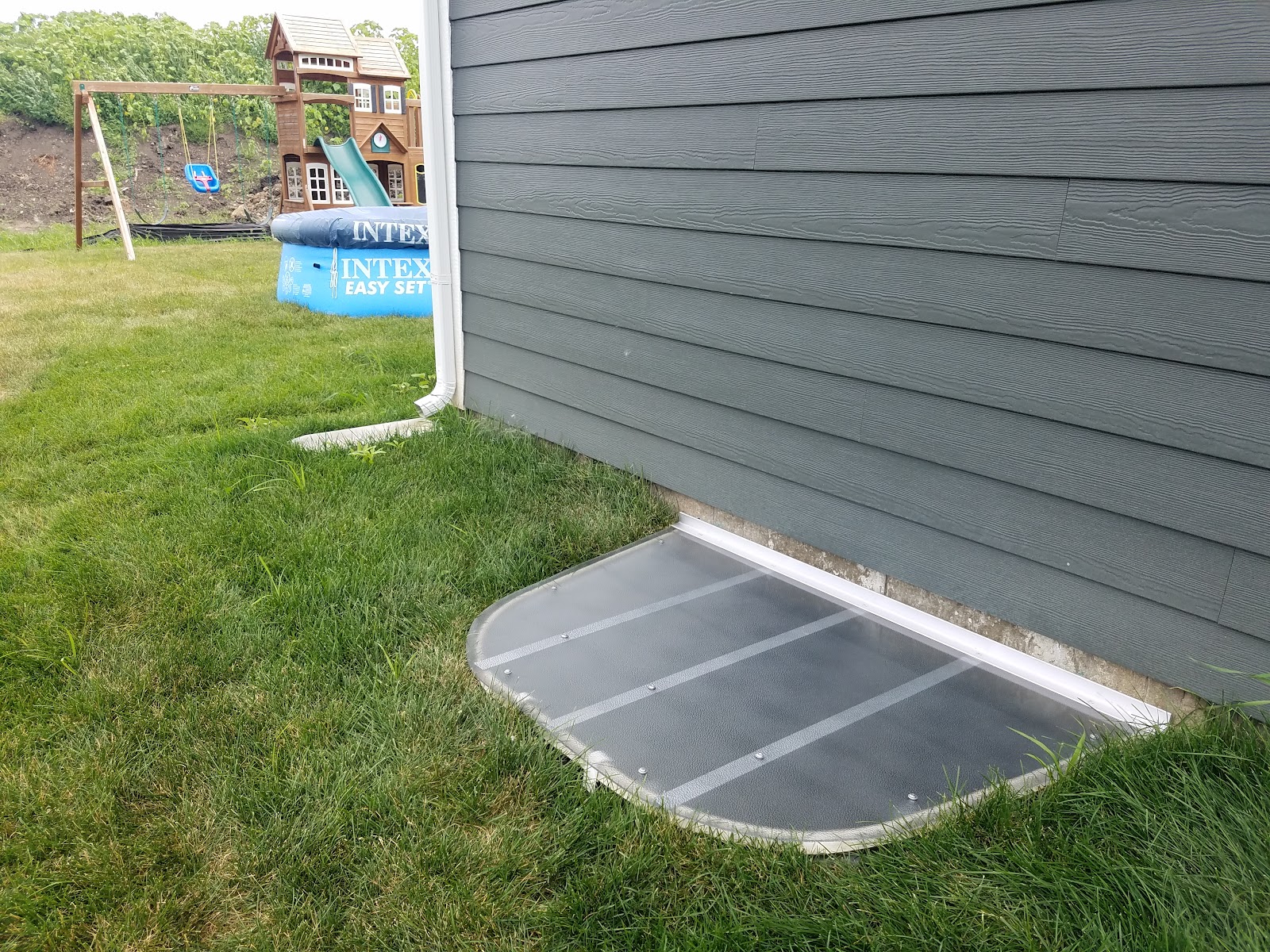 Window Well Covers HandyManny Window Well Covers