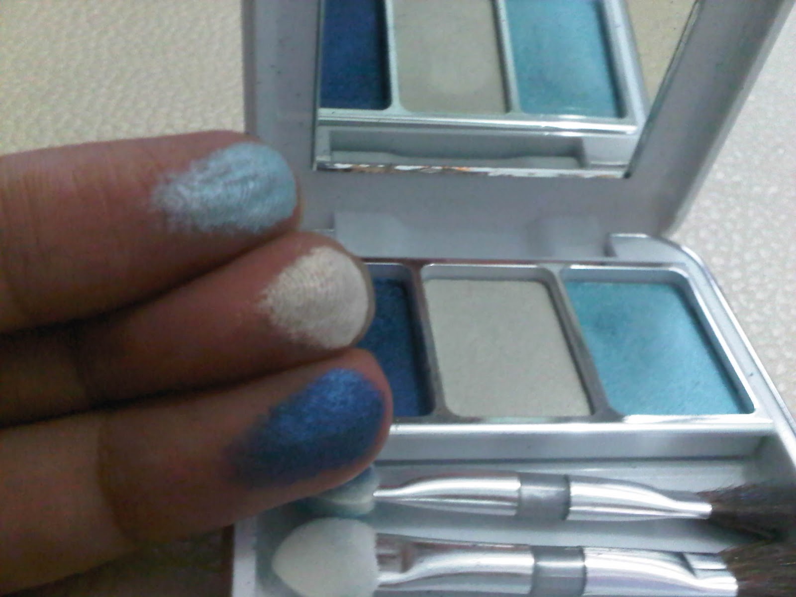 Racun Warna-Warni: Purbasari Eyeshadow P Series 02