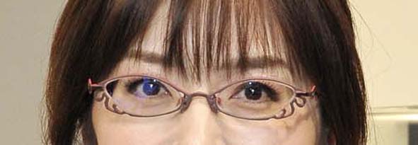 強度近視でもメガネ美人