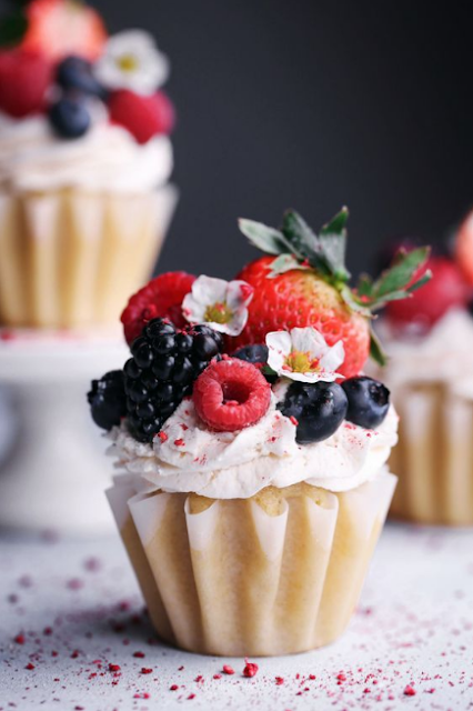 Vegan Vanilla Cupcakes with Fresh Berries