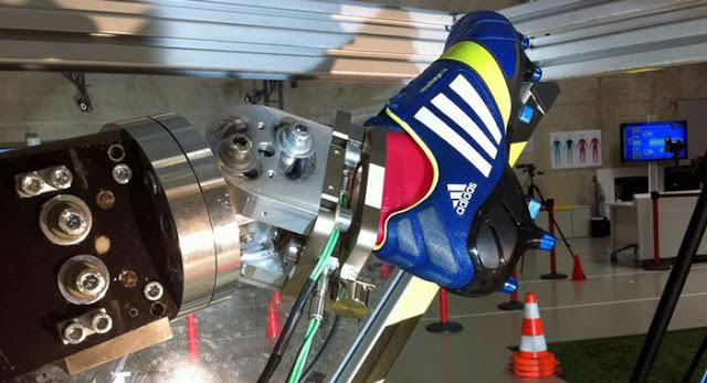 Dominante tirano reembolso Adidas abrirá en EEUU una fabrica de calzado operada por robots ... Dominante tirano reembolso Adidas abrirá en EEUU una fabrica de calzado operada por robots ...