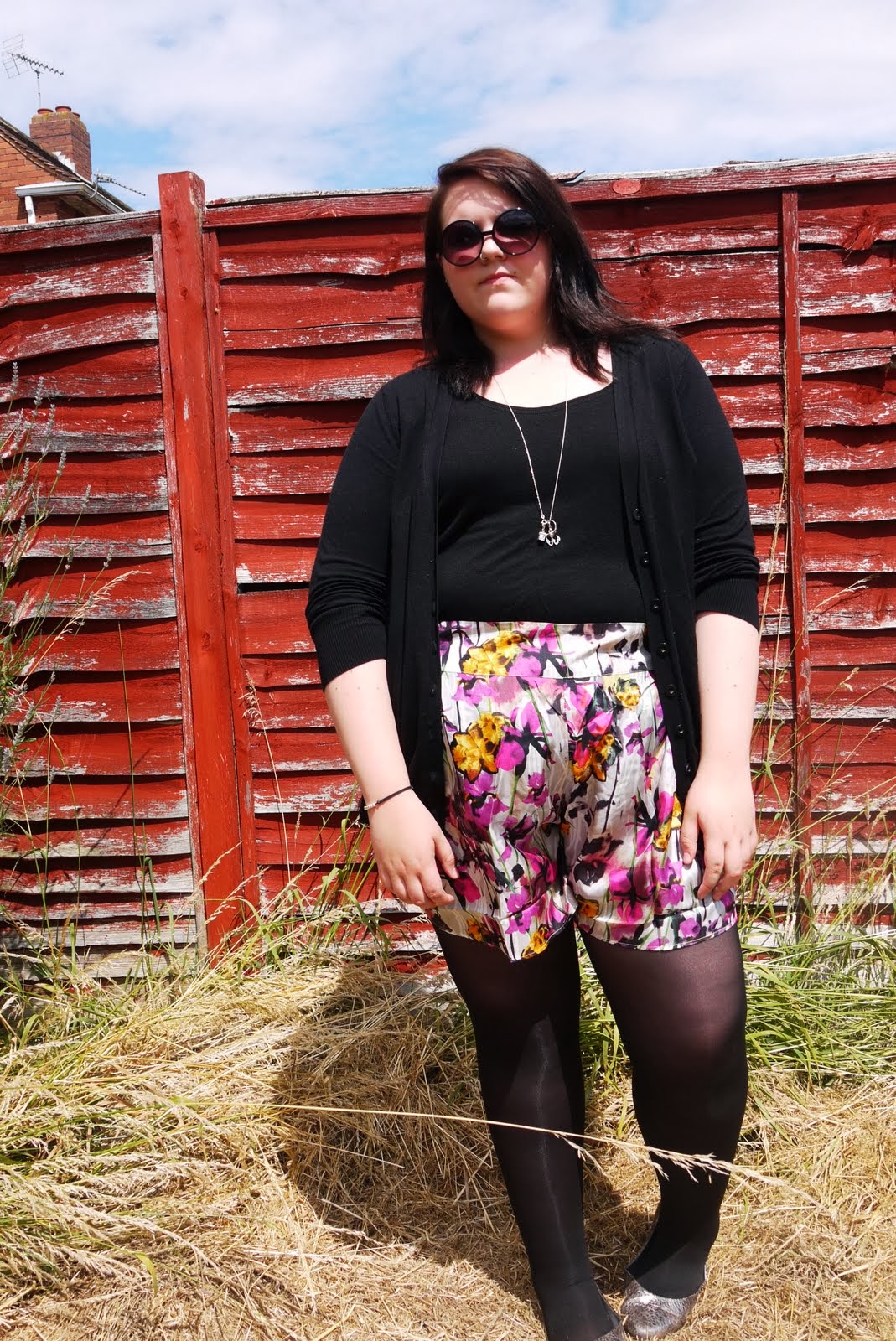 How to style Plus size tights Fashionmylegs The tights and hosiery blog