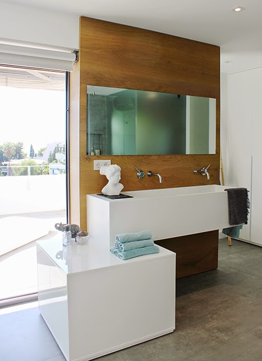 Marzua: Dormitorio con cuarto de baño y vestidor integrados