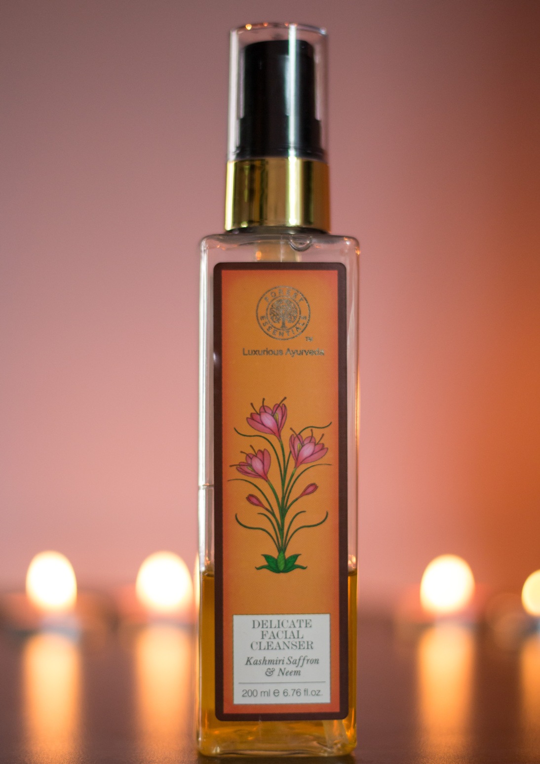 Forest Essentials Delicate Facial Cleanser Kashmiri Saffron and Neem