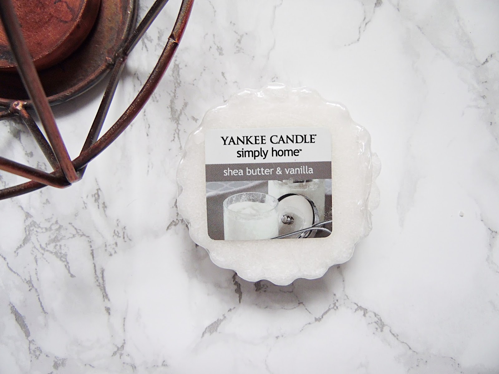 Yankee Candle Simply Home Shea Butter & Vanilla — Hannah Heartss