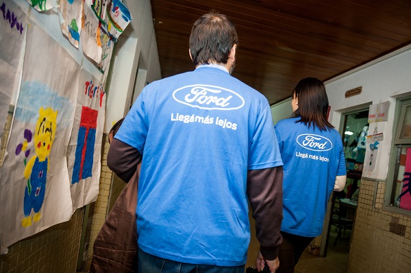 Ford Argentina y Fundación Leer