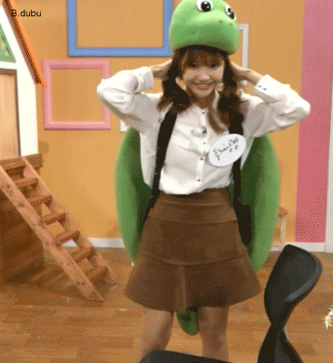 [마리텔Live] 거북이 탈 쓴 하연수.gif | 인스티즈