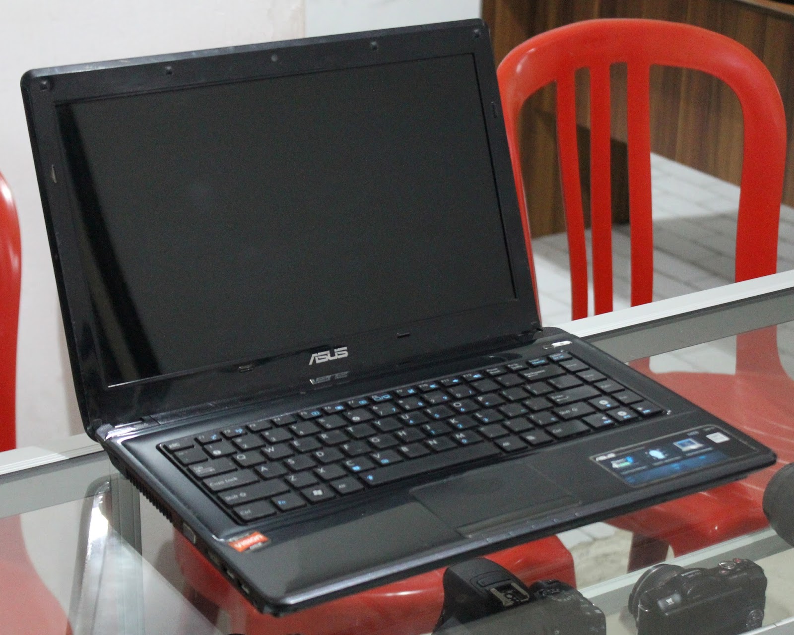 Ноутбук msi ms 17 c6. Ноутбук msi i7 q720. Amd e2-3800. Ноутбук second. Ноутбук second.
