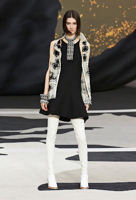 Botas con Vestido 2017 Botas con Vestido 2017