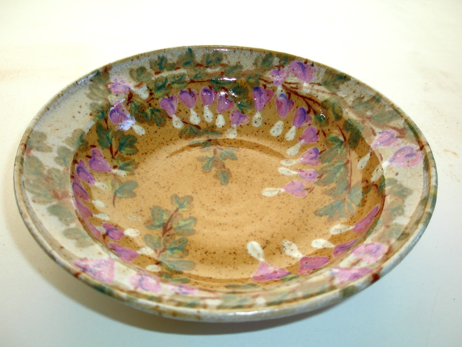 Su Nottingham Pottery