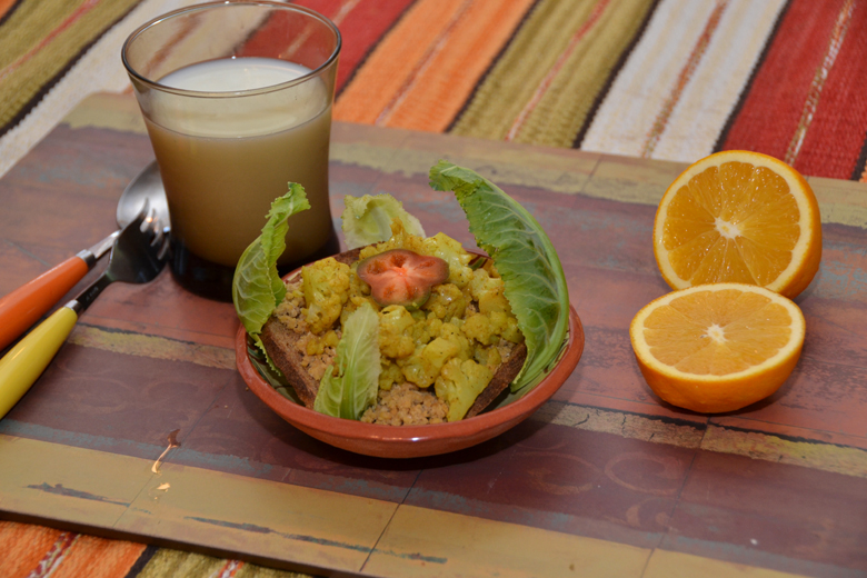 cindyshealthymeals Curried Cauliflower and Hummus (Meatless Monday)