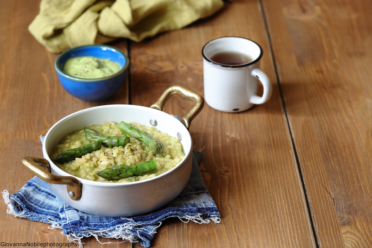 Risotto con crema di asparagi, robiola e zenzero la cuoca eclettica