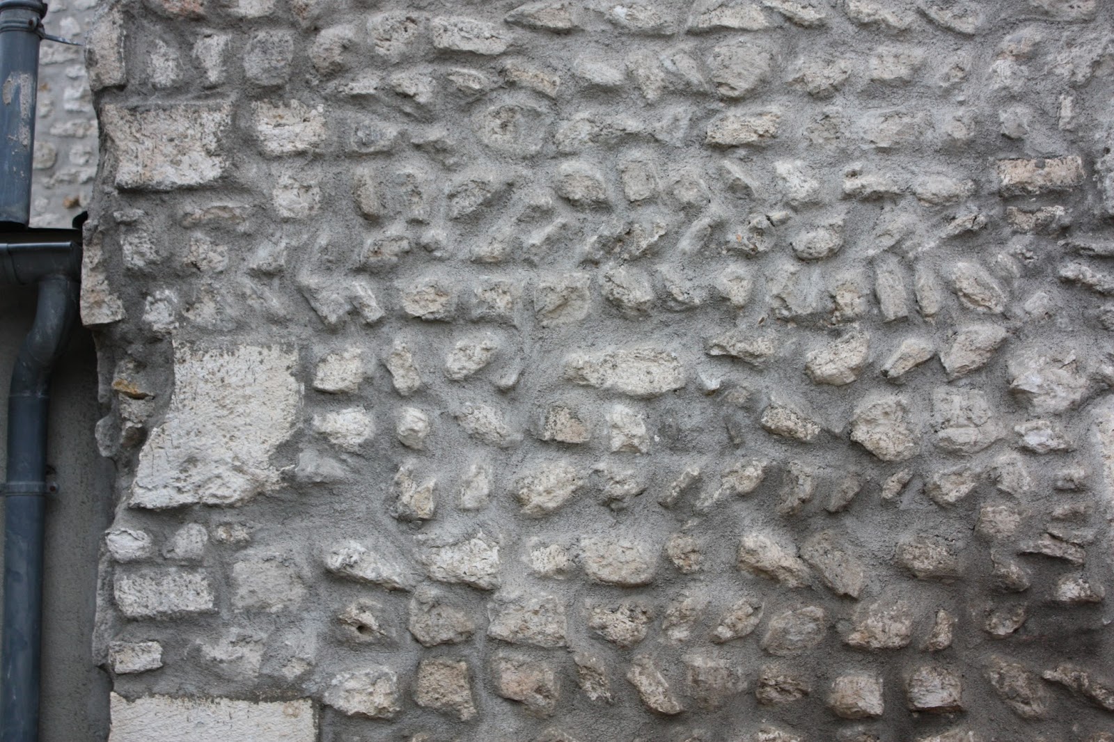 Atlas roman PressignylesPins Eglise SaintPierre (45)